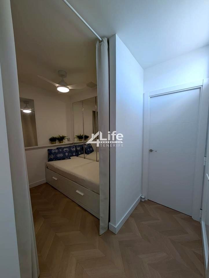 1 bedroom Flat for sale in Arona - € 198,000 (Ref: 9461860)