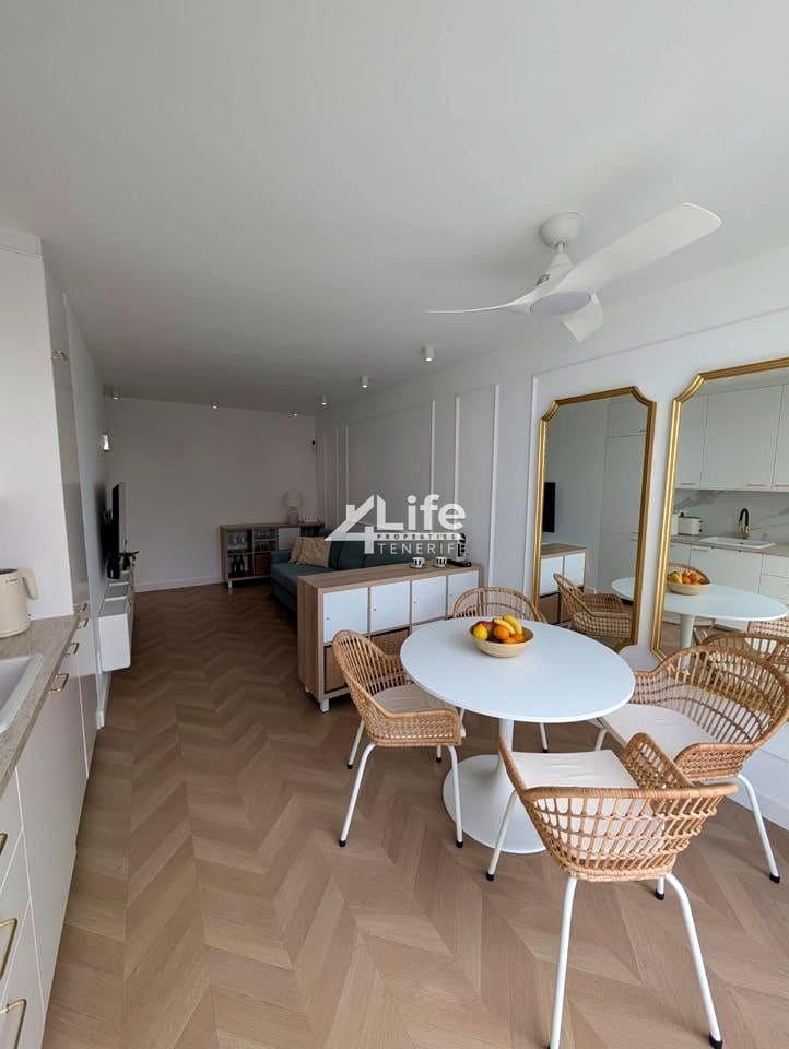 1 bedroom Flat for sale in Arona - € 198,000 (Ref: 9461860)