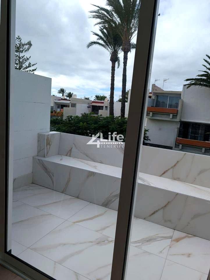 1 bedroom Flat for sale in Arona - € 198,000 (Ref: 9461860)