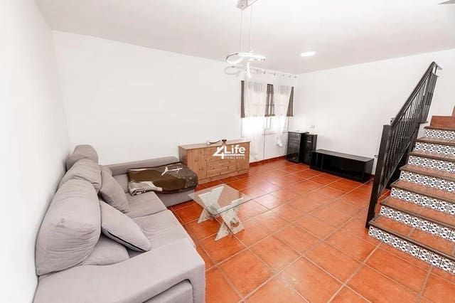 4 bedroom Villa for sale in Casco Urbano, Adeje with pool garage - € 374,900 (Ref: 9464981)