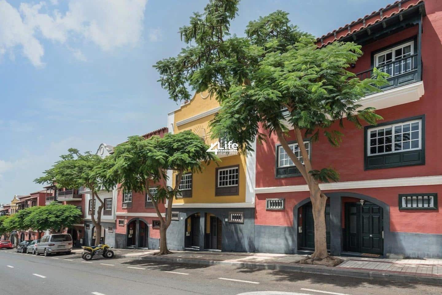 4 bedroom Villa for sale in Adeje with pool garage - € 374,900 (Ref: 9464981)