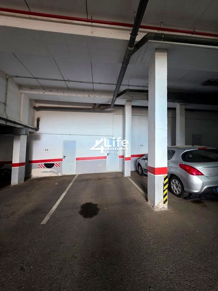 3 bedroom Flat for sale in Parque de la Reina with garage - € 264,900 (Ref: 9494160)