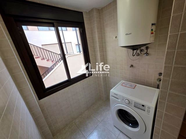 3 bedroom Flat for sale in Parque de la Reina, Arona with garage - € 264,900 (Ref: 9494160)