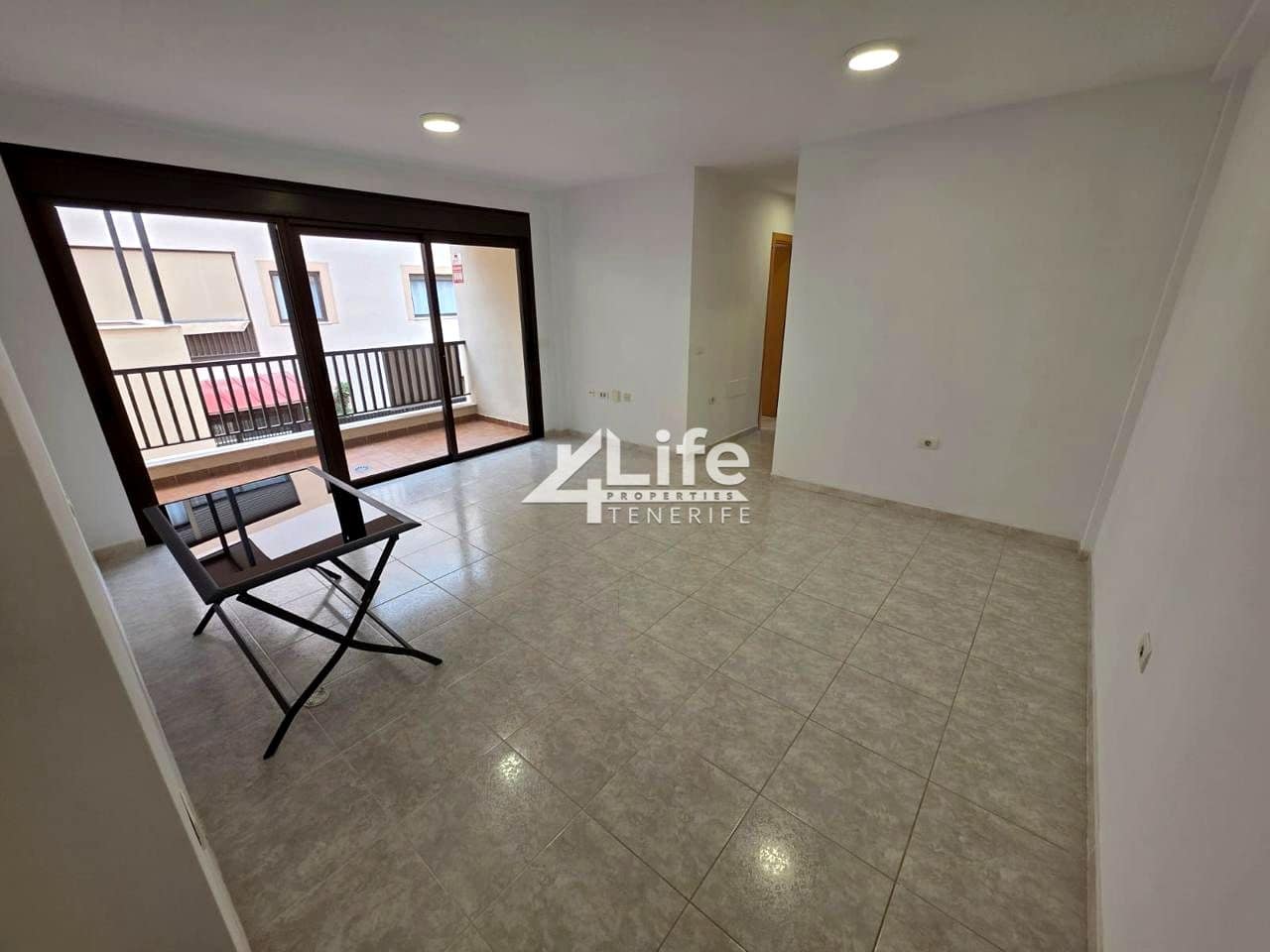 3 bedroom Flat for sale in Parque de la Reina with garage - € 264,900 (Ref: 9494160)