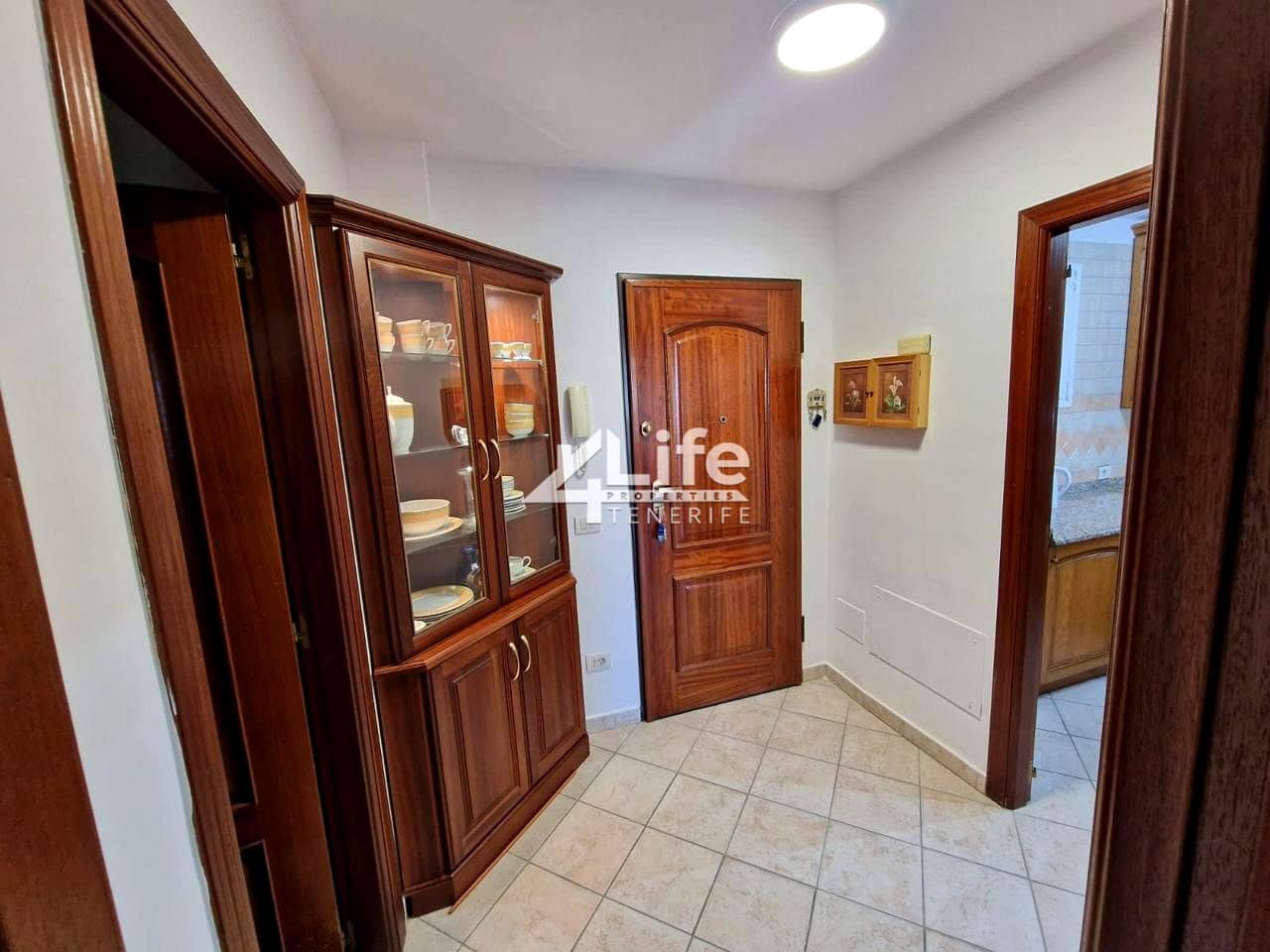 1 soverom Leilighet til salgs i Los Cristianos med garasje - € 310 000 (Ref: 9508267)