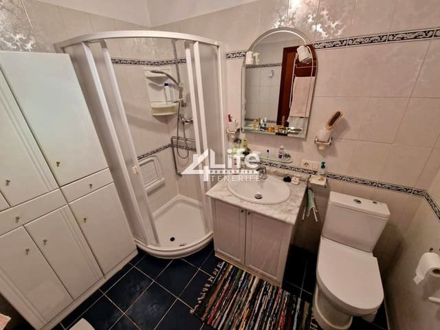 1 soverom Leilighet til salgs i Los Cristianos, Arona med garasje - € 310 000 (Ref: 9508267)