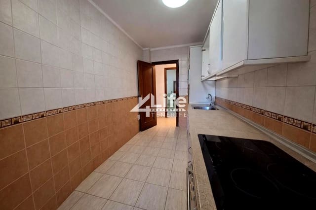 3 slaapkamer Flat te koop in Casco Urbano, Adeje met garage - € 278.000 (Ref: 9512010)