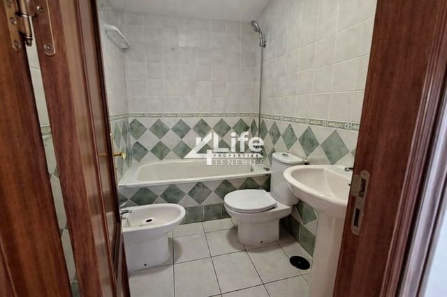 3 slaapkamer Flat te koop in Casco Urbano, Adeje met garage - € 278.000 (Ref: 9512010)