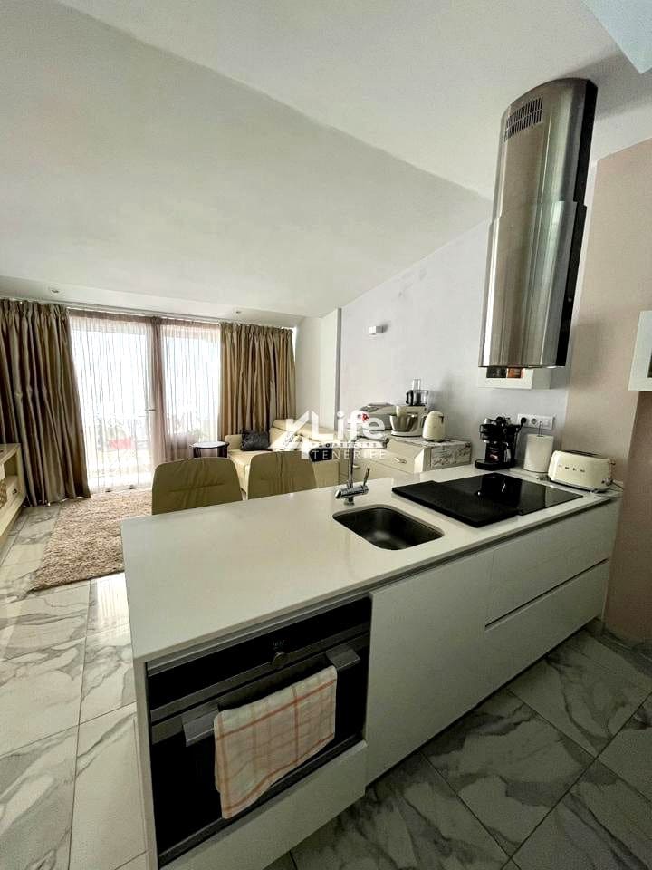 2 makuuhuone Asunto myytävänä paikassa Costa Adeje - 299 000 € (Ref: 9522862)