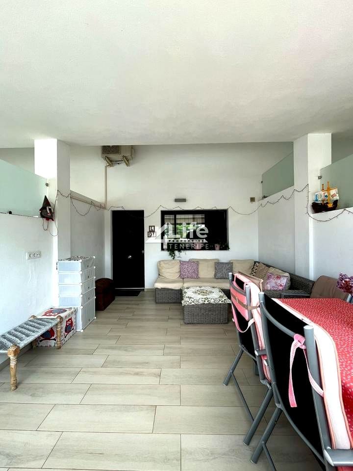 2 makuuhuone Asunto myytävänä paikassa Costa Adeje - 299 000 € (Ref: 9522862)