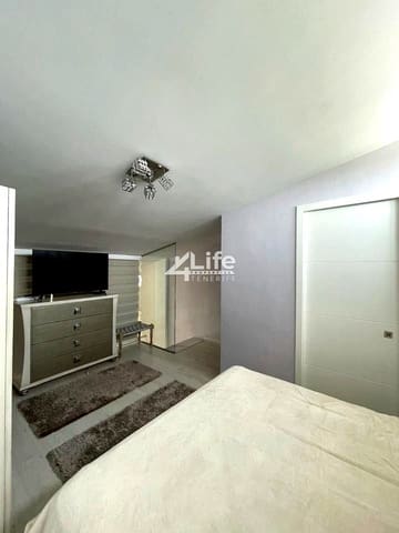 2 makuuhuone Asunto myytävänä paikassa Playa de Fañabé Alto, Adeje - 299 000 € (Ref: 9522862)