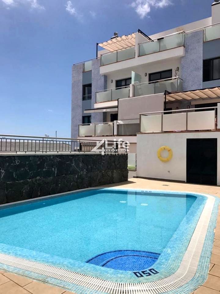 2 makuuhuone Asunto myytävänä paikassa Costa Adeje - 299 000 € (Ref: 9522862)