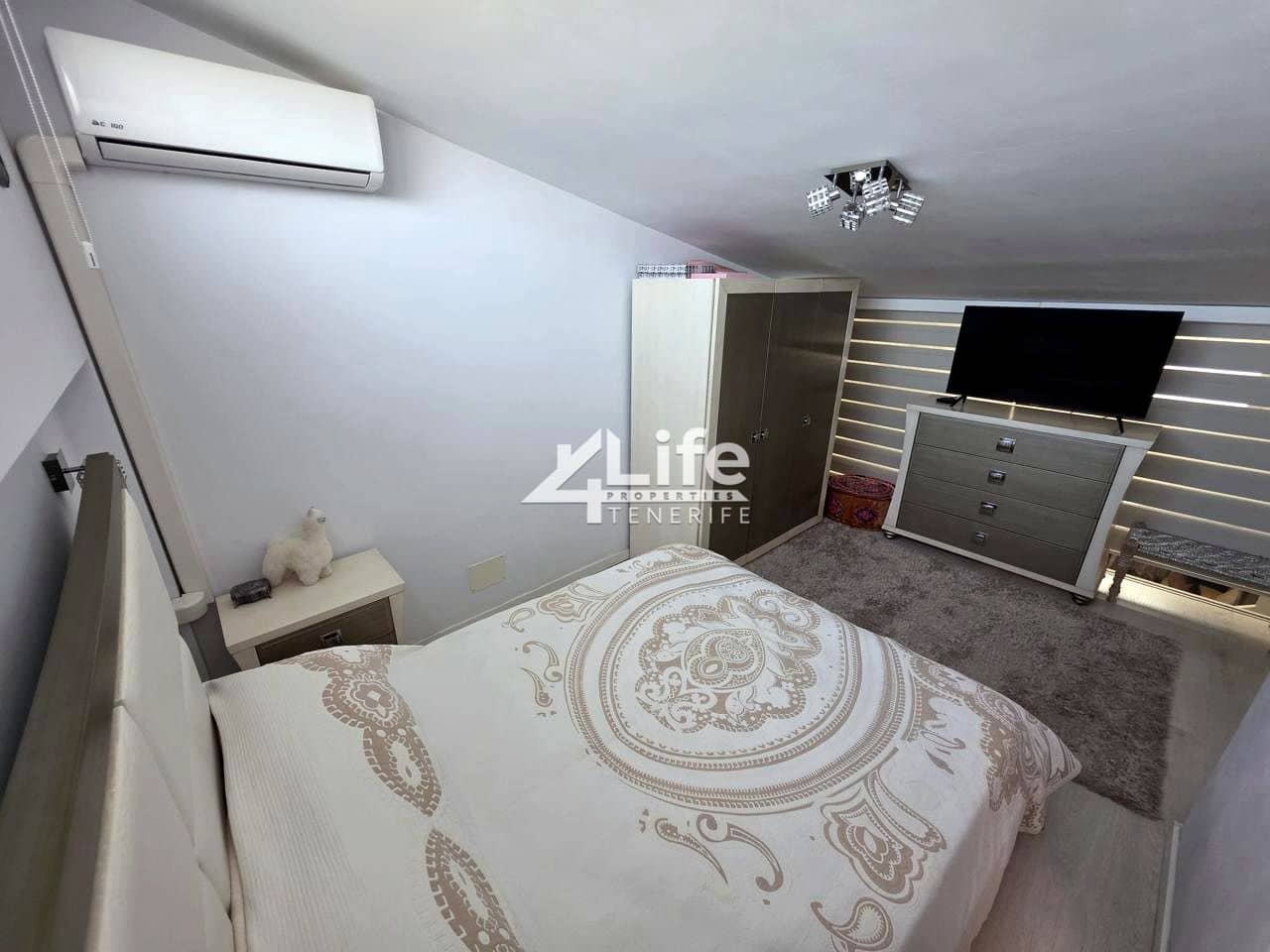 2 makuuhuone Asunto myytävänä paikassa Costa Adeje - 299 000 € (Ref: 9522862)