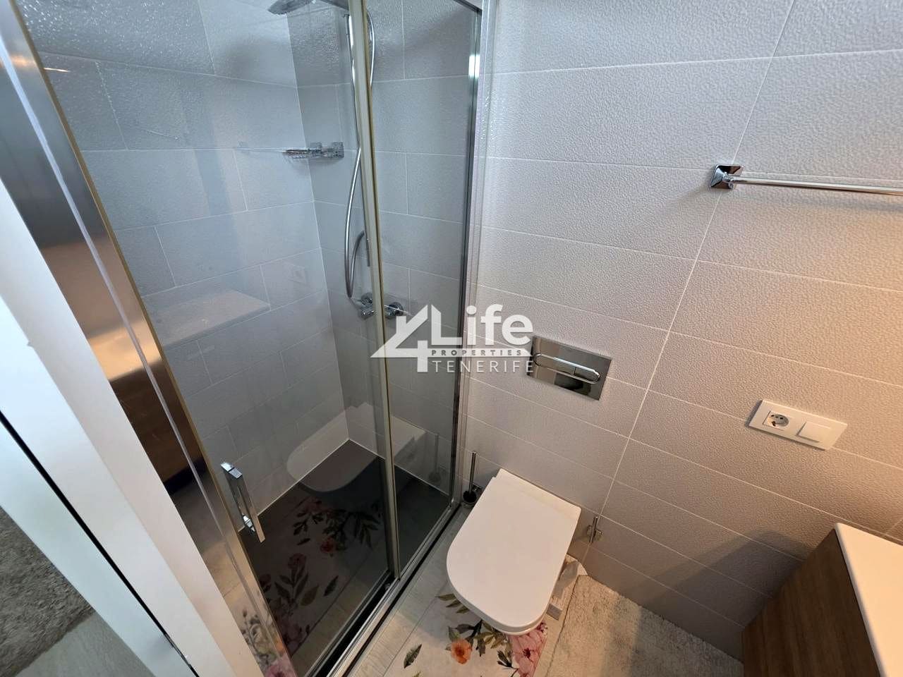 2 makuuhuone Asunto myytävänä paikassa Costa Adeje - 299 000 € (Ref: 9522862)