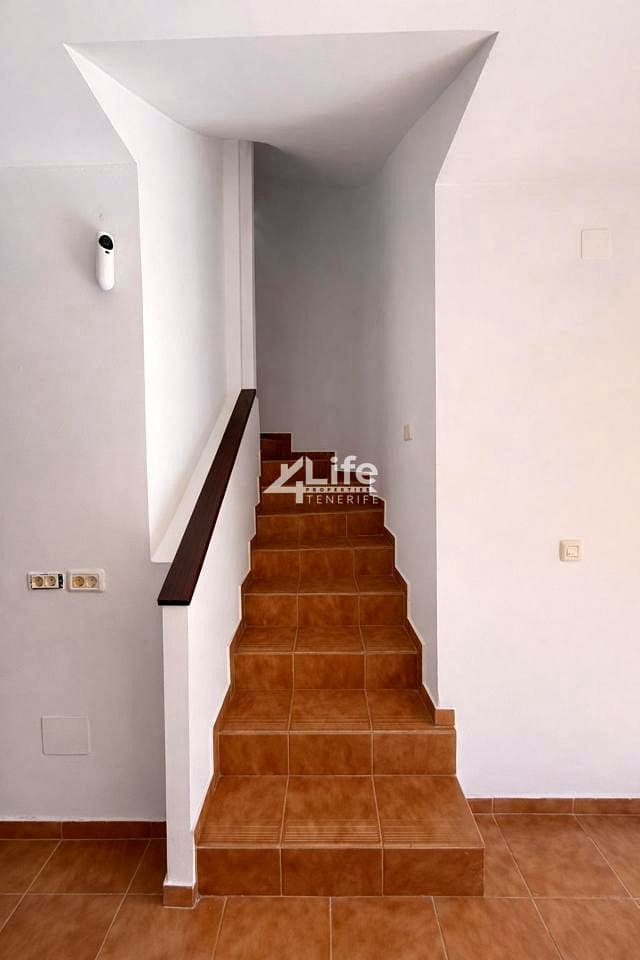 3 makuuhuone Huvila myytävänä paikassa Granadilla de Abona mukana uima-altaan 
autotalli - 599 000 € (Ref: 9547415)