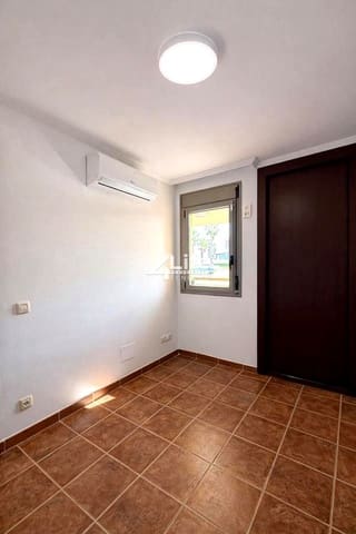 3 makuuhuone Huvila myytävänä paikassa Granadilla de Abona mukana uima-altaan 
autotalli - 599 000 € (Ref: 9547415)