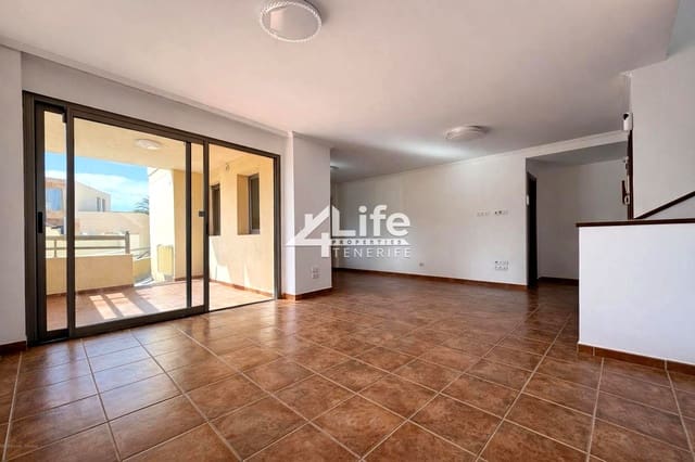 3 makuuhuone Huvila myytävänä paikassa Granadilla de Abona mukana uima-altaan 
autotalli - 599 000 € (Ref: 9547415)