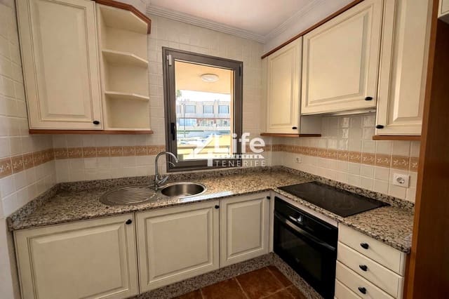 3 makuuhuone Huvila myytävänä paikassa Granadilla de Abona mukana uima-altaan 
autotalli - 599 000 € (Ref: 9547415)