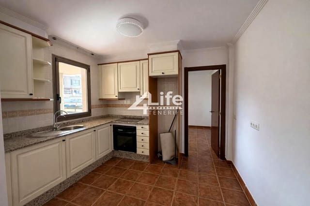 3 makuuhuone Huvila myytävänä paikassa Granadilla de Abona mukana uima-altaan 
autotalli - 599 000 € (Ref: 9547415)