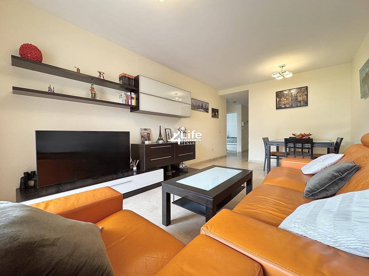 2 bedroom Flat for sale in Palm-Mar with pool garage - € 340,000 (Ref: 9697764)