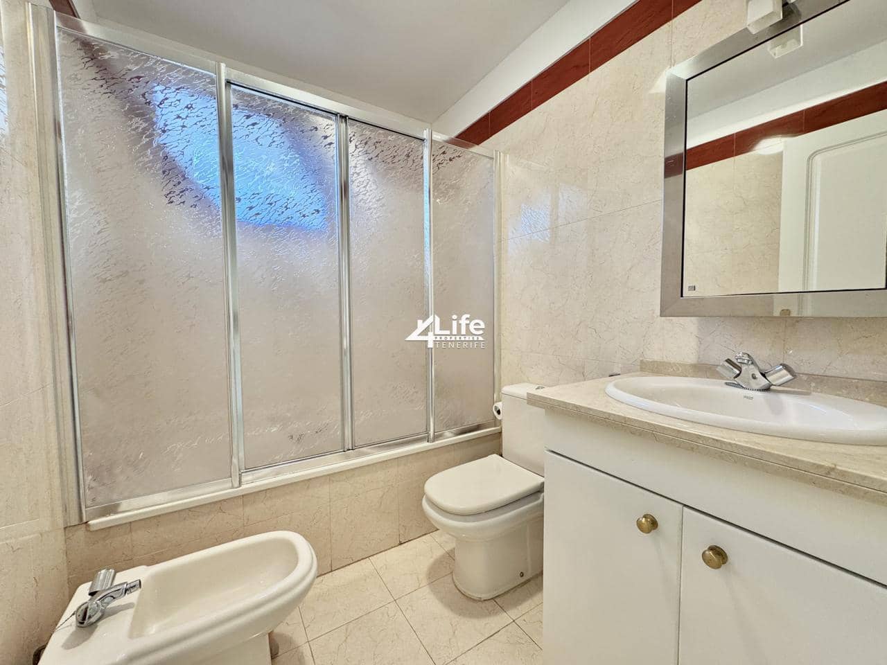 2 bedroom Flat for sale in Palm-Mar with pool garage - € 340,000 (Ref: 9697764)