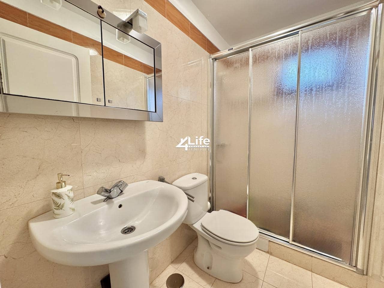 2 bedroom Flat for sale in Palm-Mar with pool garage - € 340,000 (Ref: 9697764)