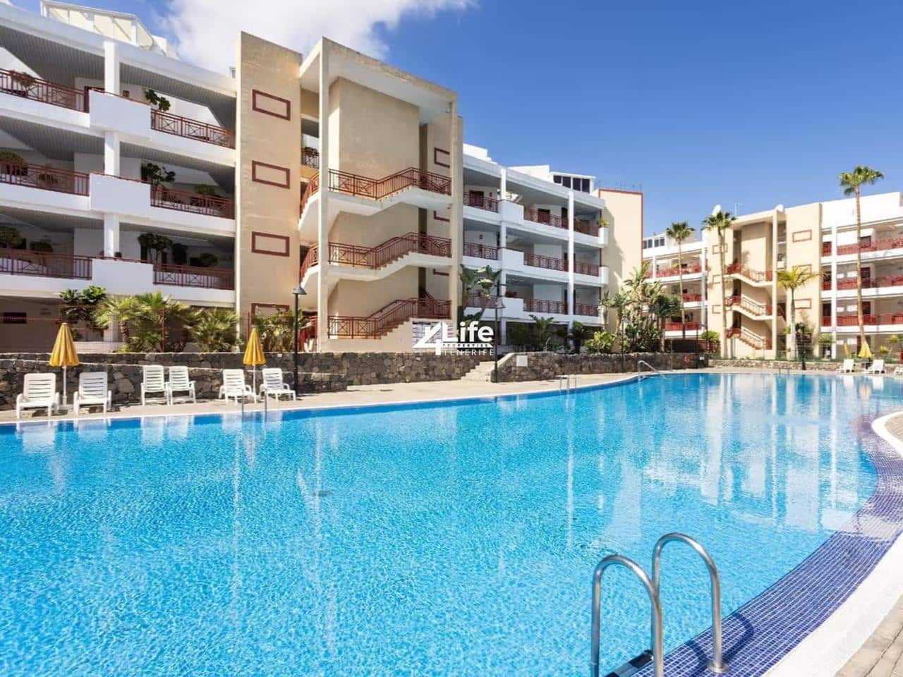 2 bedroom Flat for sale in Palm-Mar with pool garage - € 340,000 (Ref: 9697764)