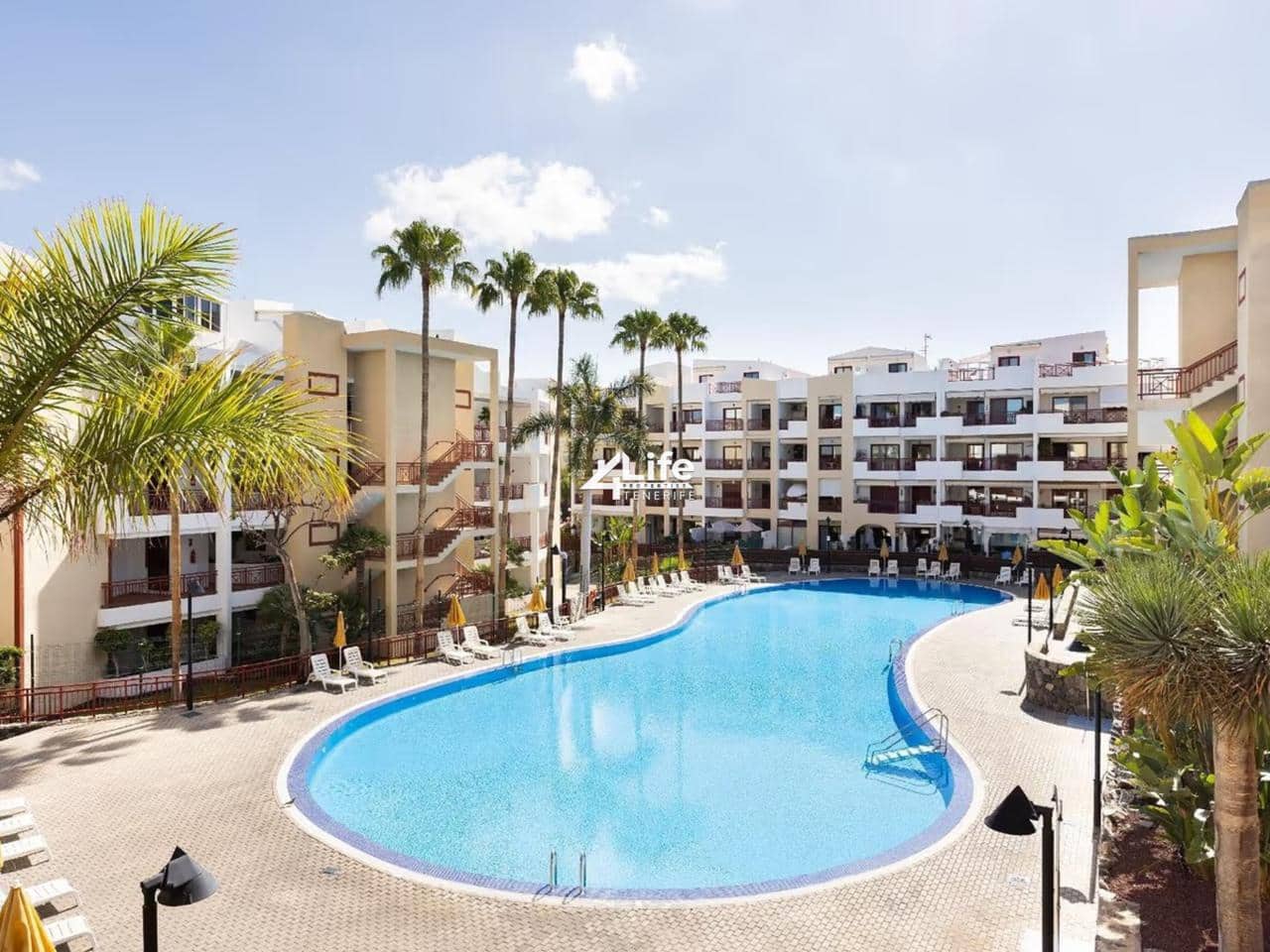 2 bedroom Flat for sale in Palm-Mar with pool garage - € 340,000 (Ref: 9697764)
