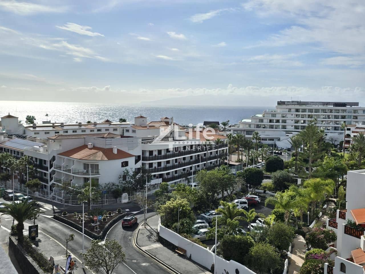 Piso de 3 habitaciones en Santiago del Teide en venta - 1.700.000 € (Ref: 9705891)