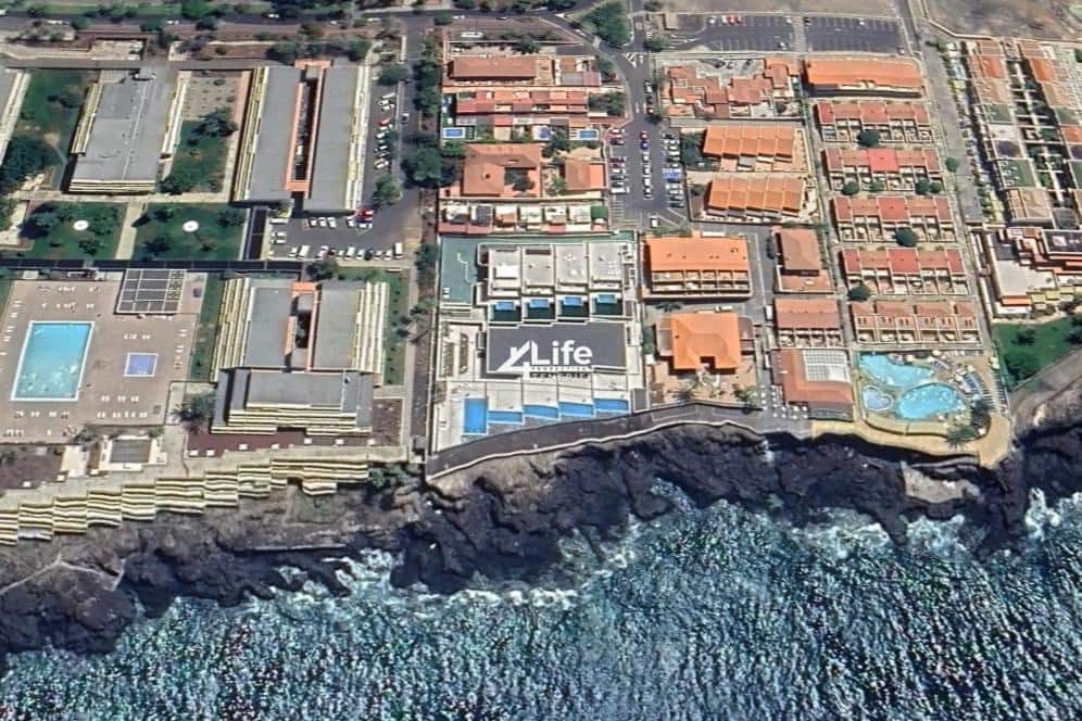 3 bedroom Flat for sale in Costa del Silencio with pool garage - € 685,000 (Ref: 9723831)