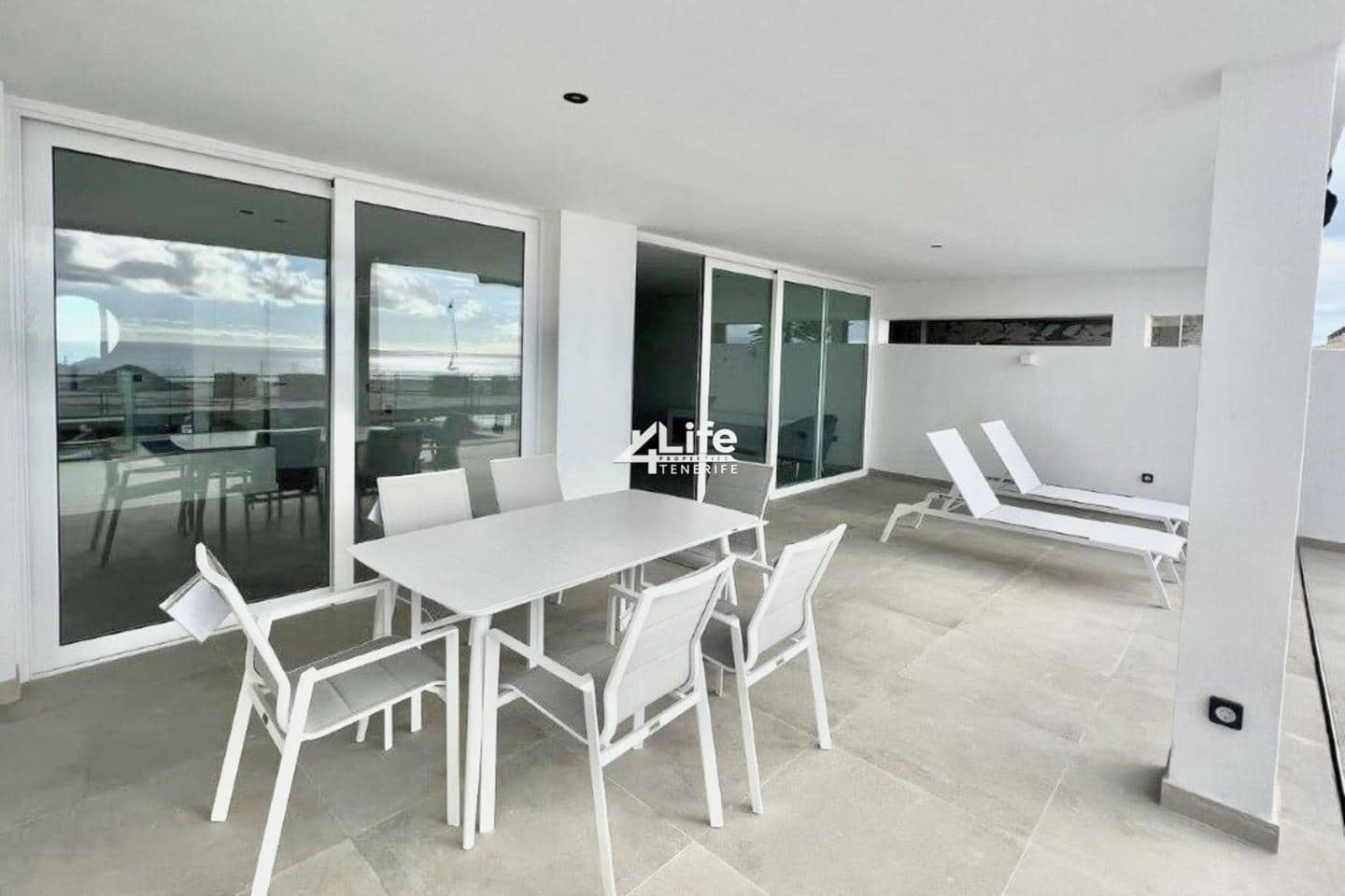 3 sypialnia Mieszkanie na sprzedaż w Costa del Silencio z basenem garażem - 660 000 € (Ref: 9723831)