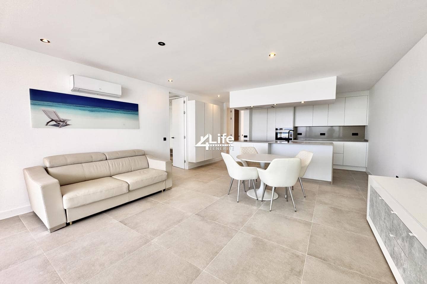 3 sypialnia Mieszkanie na sprzedaż w Costa del Silencio z basenem garażem - 660 000 € (Ref: 9723831)