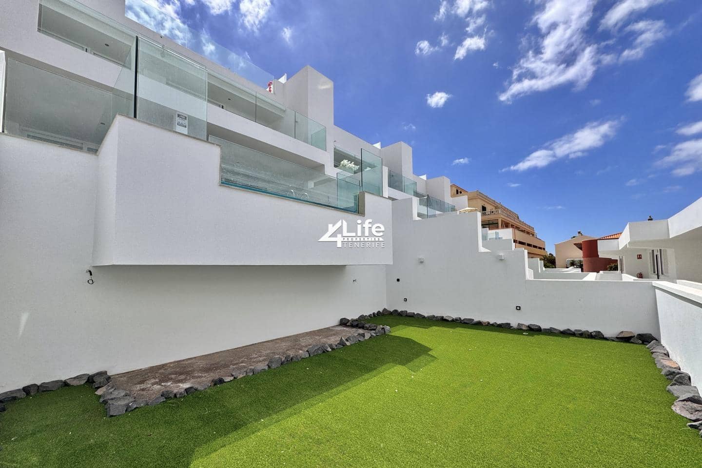 3 sypialnia Mieszkanie na sprzedaż w Costa del Silencio z basenem garażem - 660 000 € (Ref: 9723831)