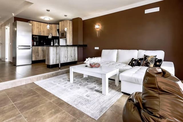 Piso de 2 habitaciones en Torviscas, Adeje en venta con piscina - 337.000 € (Ref: 9787564)