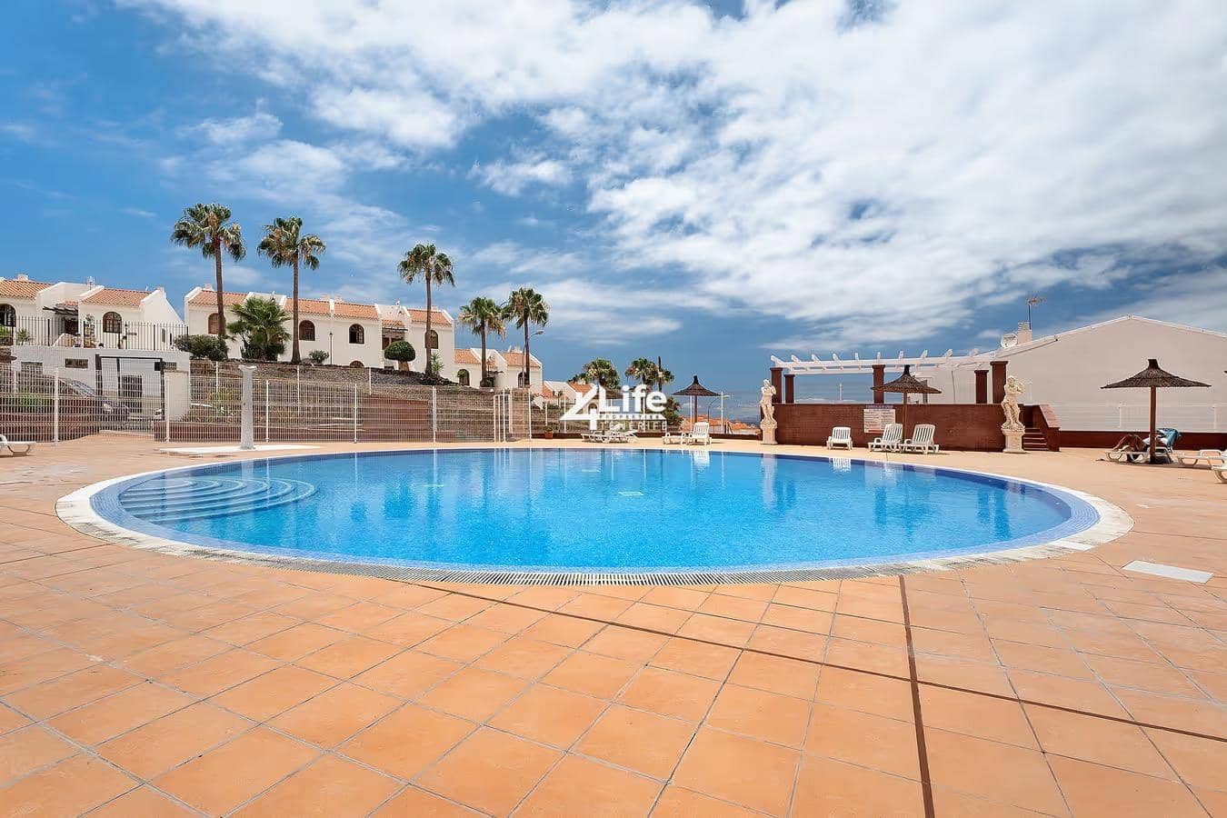 2 slaapkamer Flat te koop in Torviscas met zwembad - € 337.000 (Ref: 9787564)