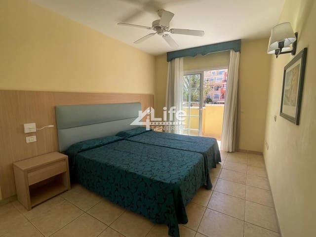 1 bedroom Flat for sale in Los Cristianos, Arona with pool - € 240,000 (Ref: 9803751)