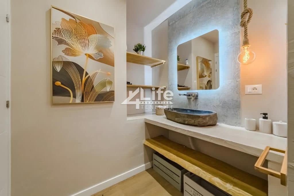 5 bedroom Villa for sale in Chayofa with pool garage - € 1,470,000 (Ref: 9805559)
