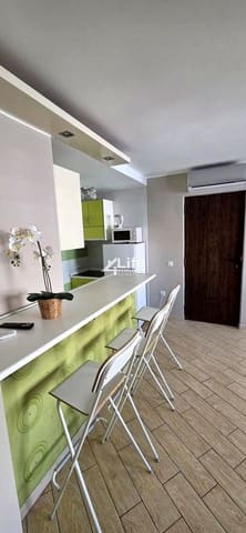 Piso de 2 habitaciones en San Eugenio, Adeje en venta - 290.000 € (Ref: 9805560)