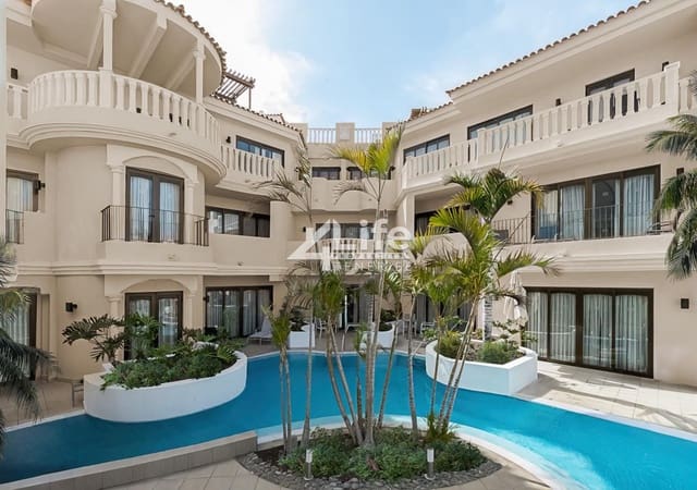 1 sypialnia Mieszkanie na sprzedaż w Los Cristianos, Arona z basenem garażem - 342 947 € (Ref: 9805672)