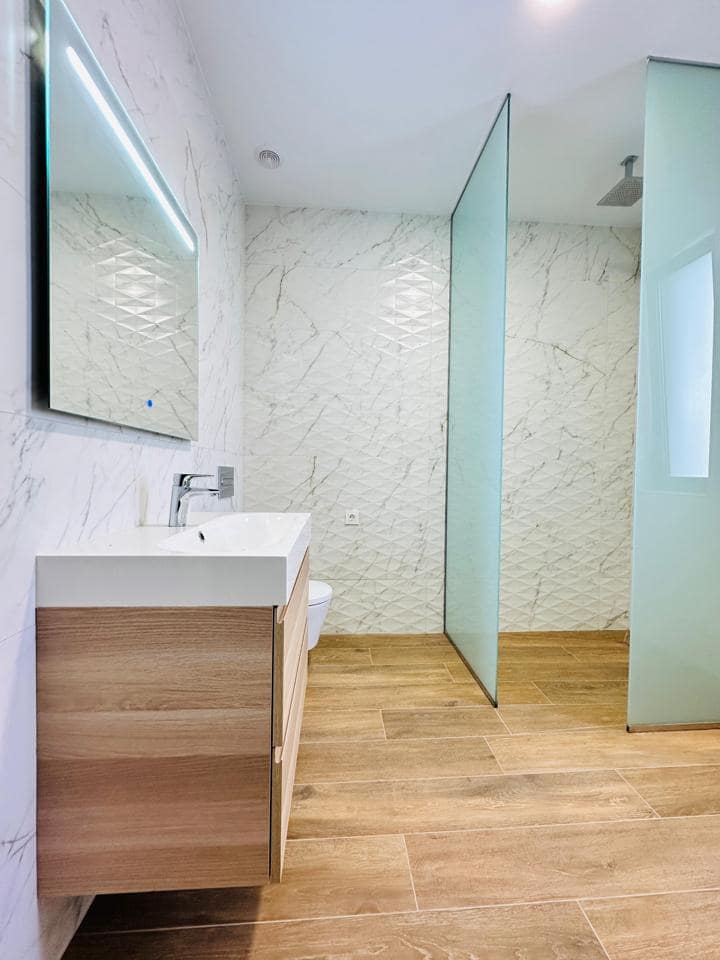 3 slaapkamer Villa te koop in Costa Adeje met zwembad garage - € 1.800.000 (Ref: 9805673)