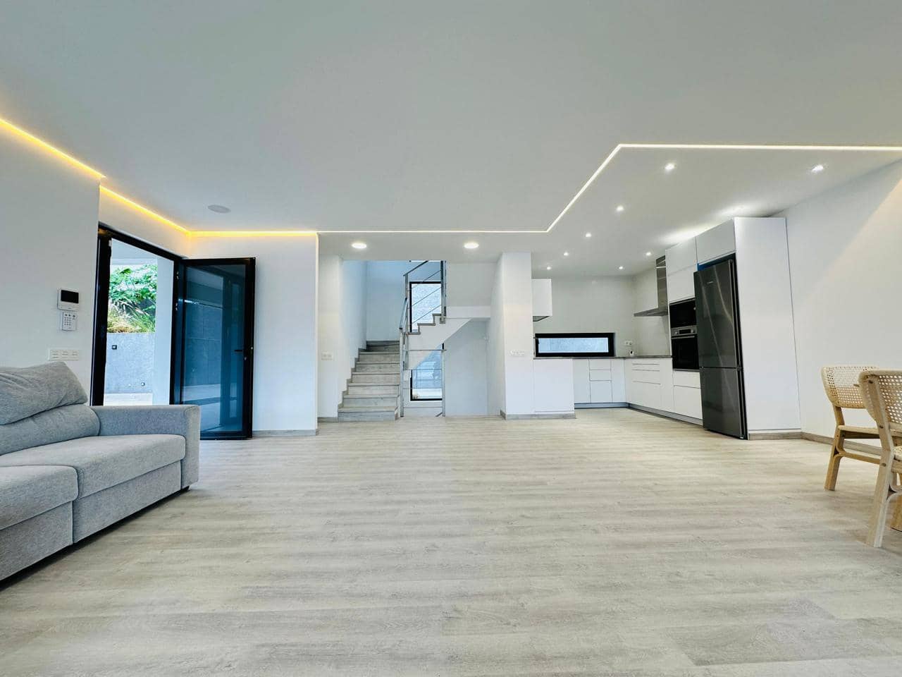 3 slaapkamer Villa te koop in Costa Adeje met zwembad garage - € 1.800.000 (Ref: 9805673)