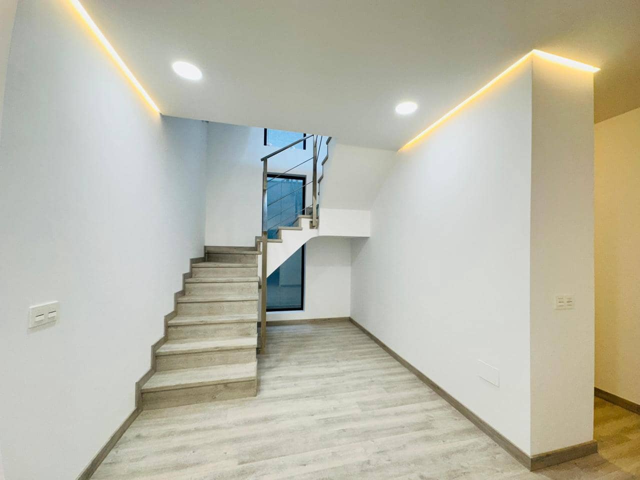 3 slaapkamer Villa te koop in Costa Adeje met zwembad garage - € 1.800.000 (Ref: 9805673)