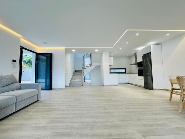 3 slaapkamer Villa te koop in Playa de Fañabé Alto, Adeje met zwembad garage - € 1.800.000 (Ref: 9805673)