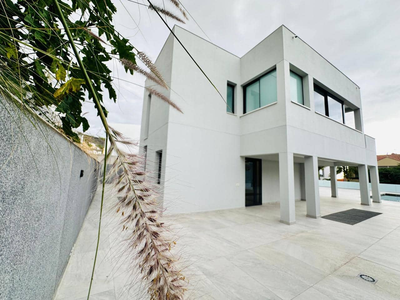 3 slaapkamer Villa te koop in Costa Adeje met zwembad garage - € 1.800.000 (Ref: 9805673)