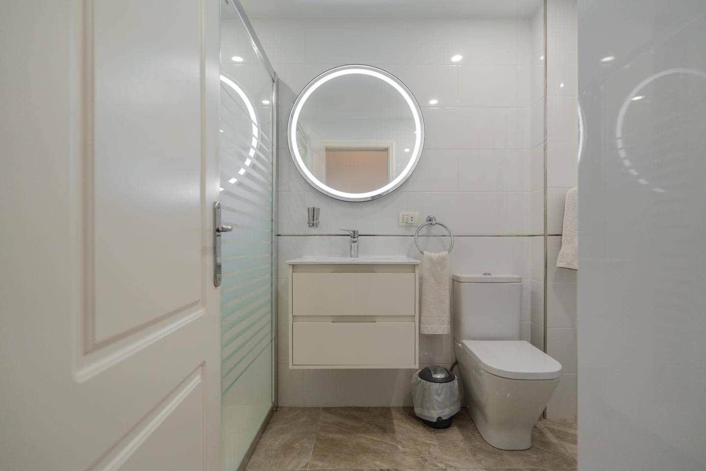 2 sypialnia Mieszkanie na sprzedaż w Roque del Conde z basenem garażem - 330 000 € (Ref: 9807145)