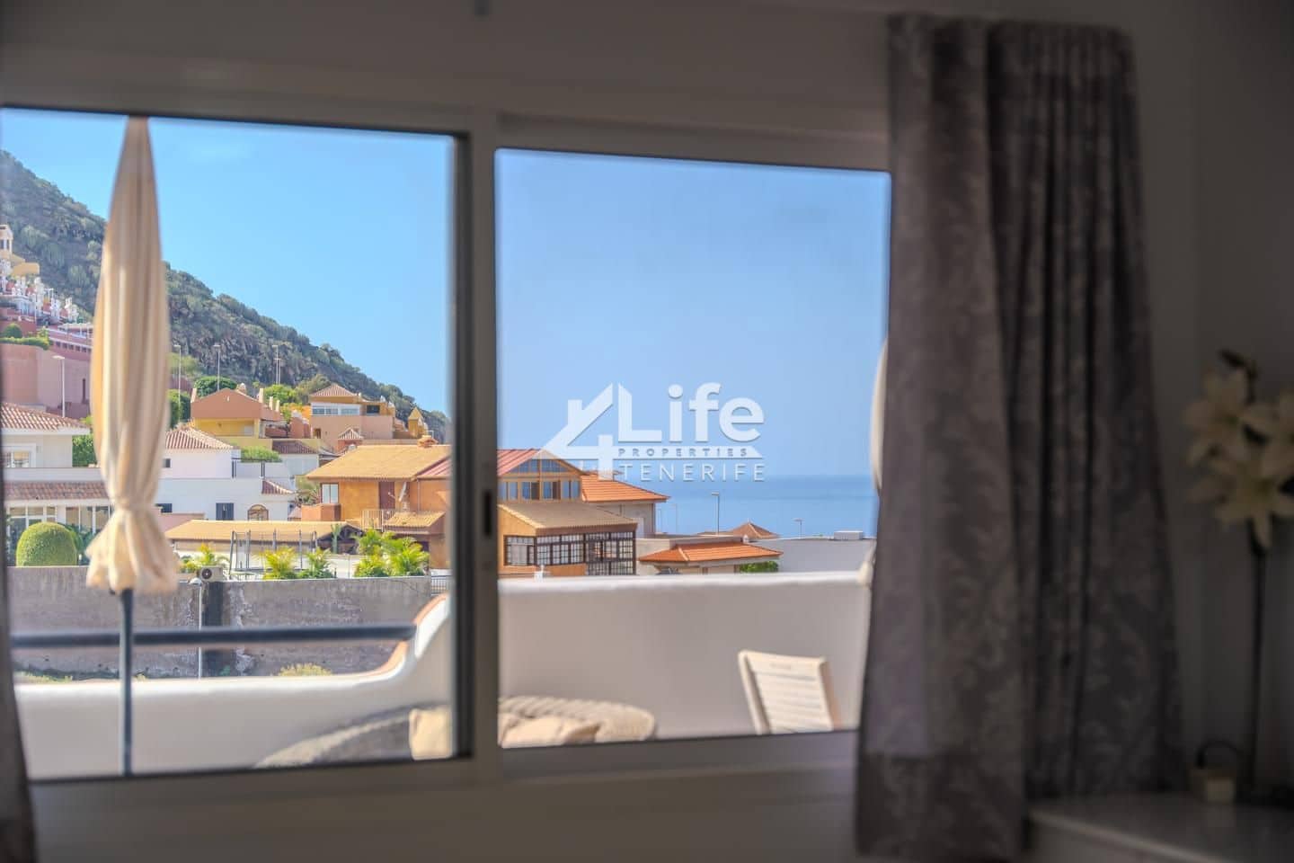 2 bedroom Flat for sale in Roque del Conde with pool garage - € 330,000 (Ref: 9807145)