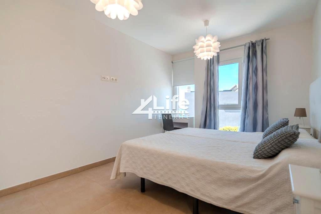 3 bedroom Villa for sale in Playa Paraiso with pool garage - € 1,075,000 (Ref: 9807146)