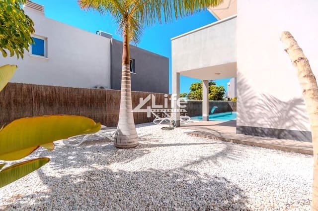 3 soverom Villa til salgs i Playa Paraiso, Adeje med svømmebasseng garasje - € 1 075 000 (Ref: 9807146)