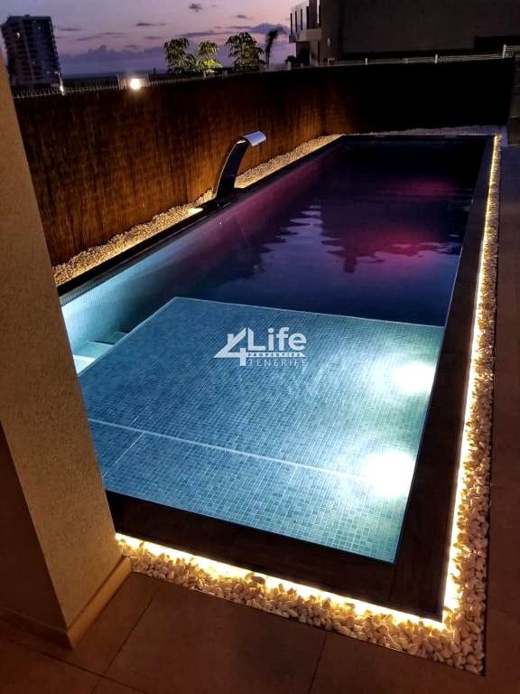 3 bedroom Villa for sale in Playa Paraiso with pool garage - € 1,075,000 (Ref: 9807146)