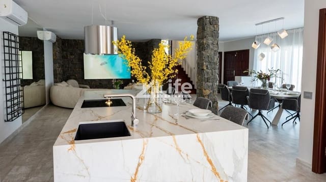 6 soverom Villa til salgs i Candelaria med svømmebasseng - € 3 500 000 (Ref: 9810890)